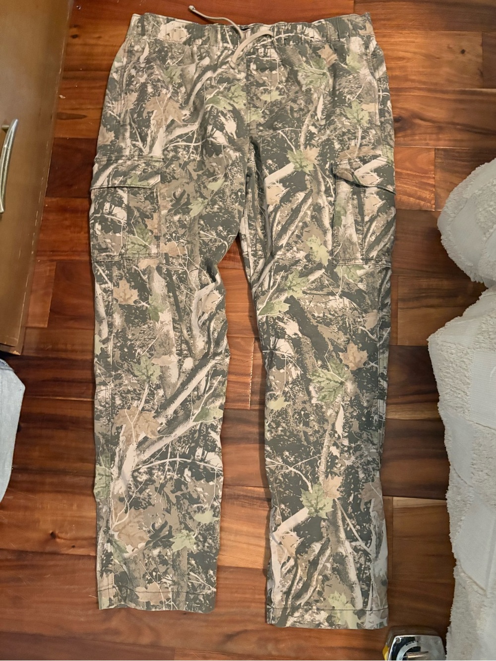 Hollister Men’s XL Slim Cargo Pants Woodland Camo Epic Flex (893)